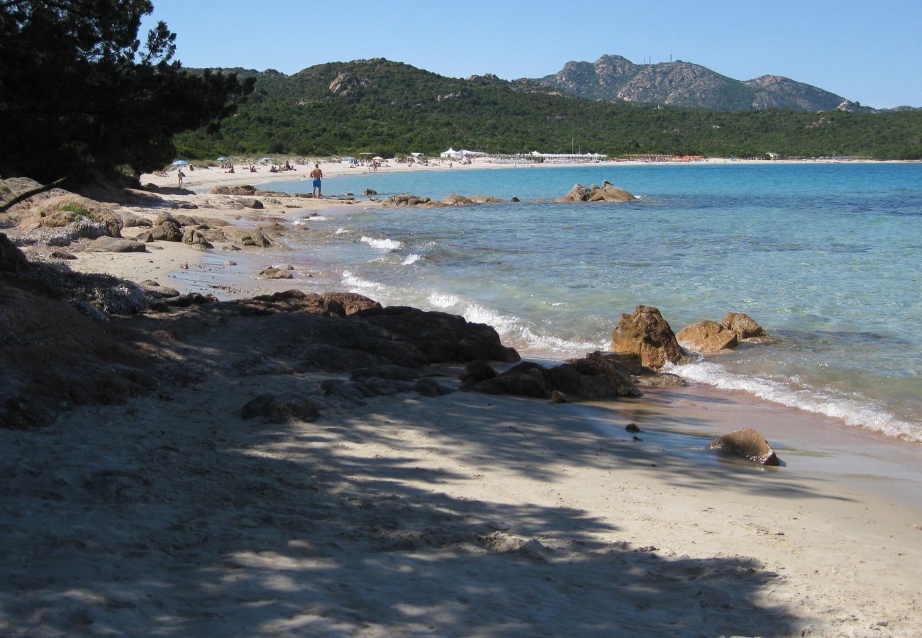 Chalet à Baia Sardinia - Ginepri Suite Bomboniera - vue sur la mer, wifi, plage 650mt | Klodge