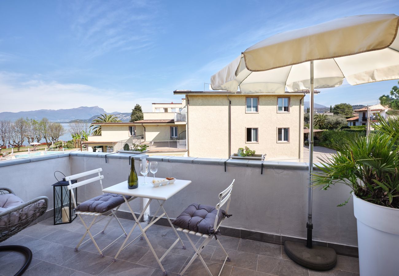 Studio à Bardolino - Regarda - studio moderne The Beach avec vue sur le lac, pres de la plage