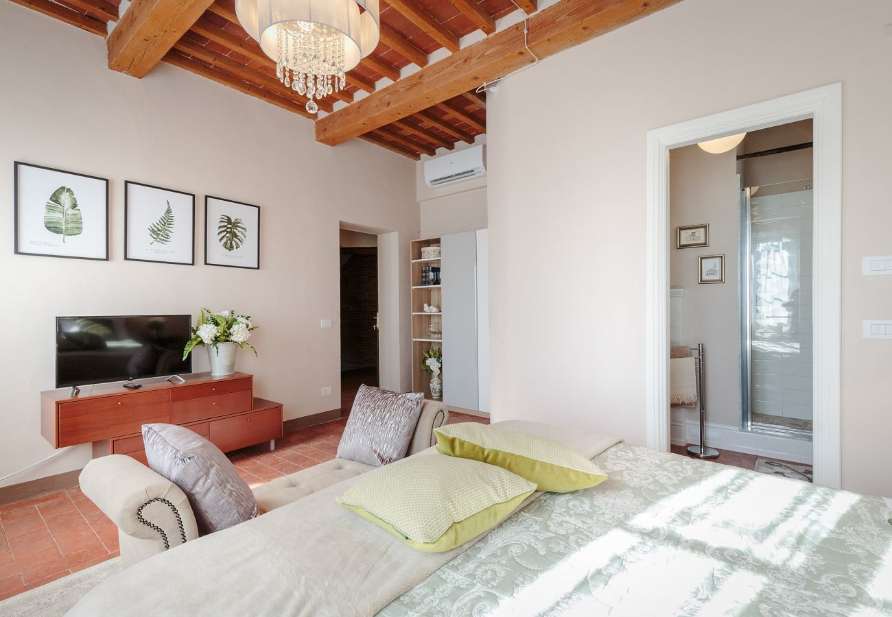 Villa à Marlia - VILLA RICORDI with Private Pool in Marlia Town very close to LUCCA TOWN Property overview