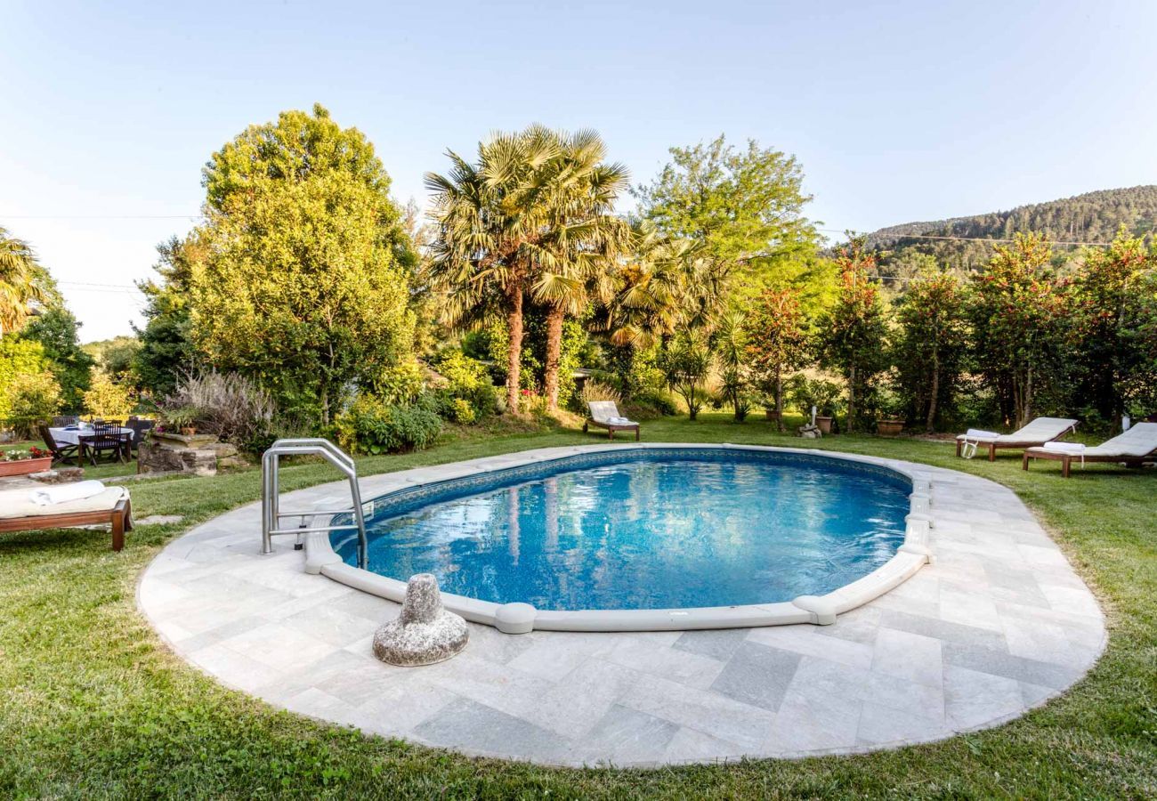 Villa à Pieve di Compito - A secret sweet idyllic retreat for 2 couples with private pool & air conditionin