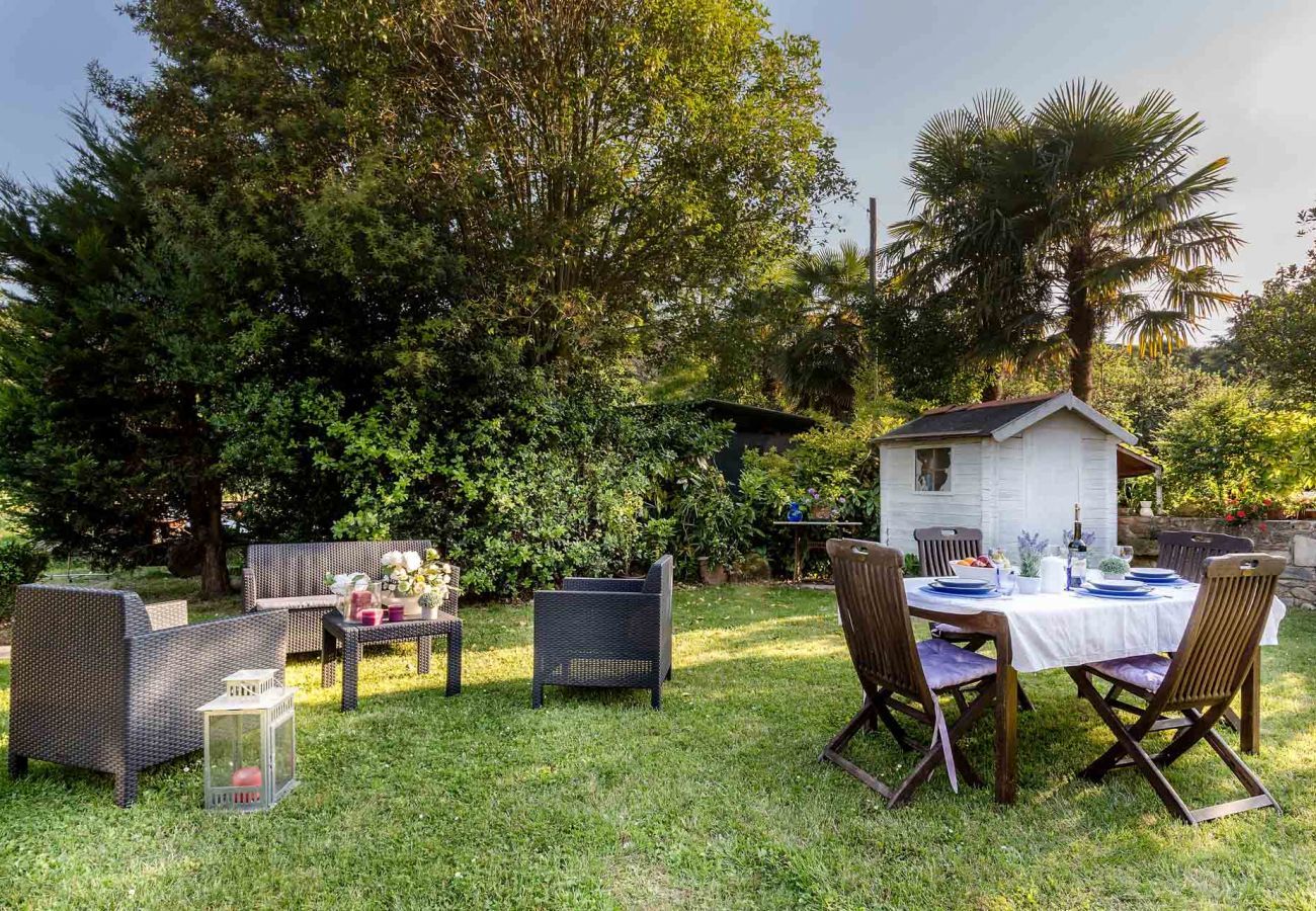 Villa à Pieve di Compito - A secret sweet idyllic retreat for 2 couples with private pool & air conditionin