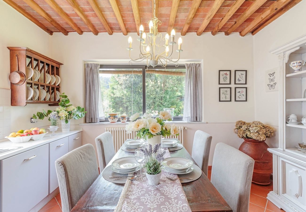 Villa à Pieve di Compito - A secret sweet idyllic retreat for 2 couples with private pool & air conditionin