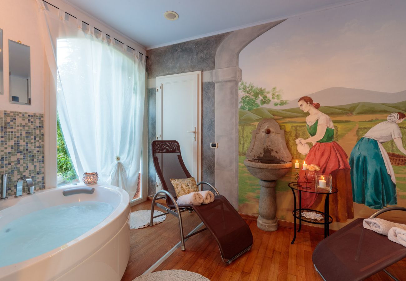 Villa à Segromigno in Monte - VILLA DANA, 4 bedrooms 4 bathrooms Retreat Villa with Private Swimming Pool and SPA