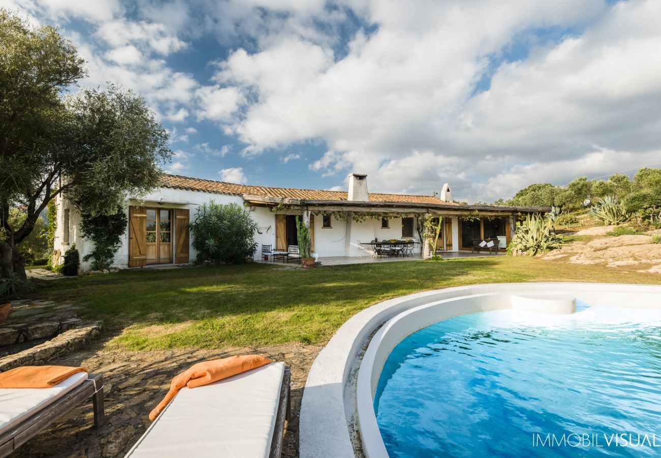 Villa à Golfo Aranci - Villa Relais - retraite de campagne exclusive avec piscine vue mer