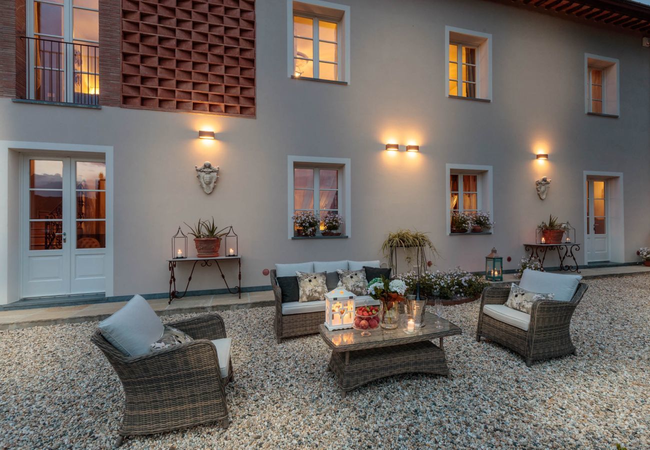 Villa à Lucques - VILLA REGINA, 4 bedrooms and a luxury style among the vineyards by Lucca Town