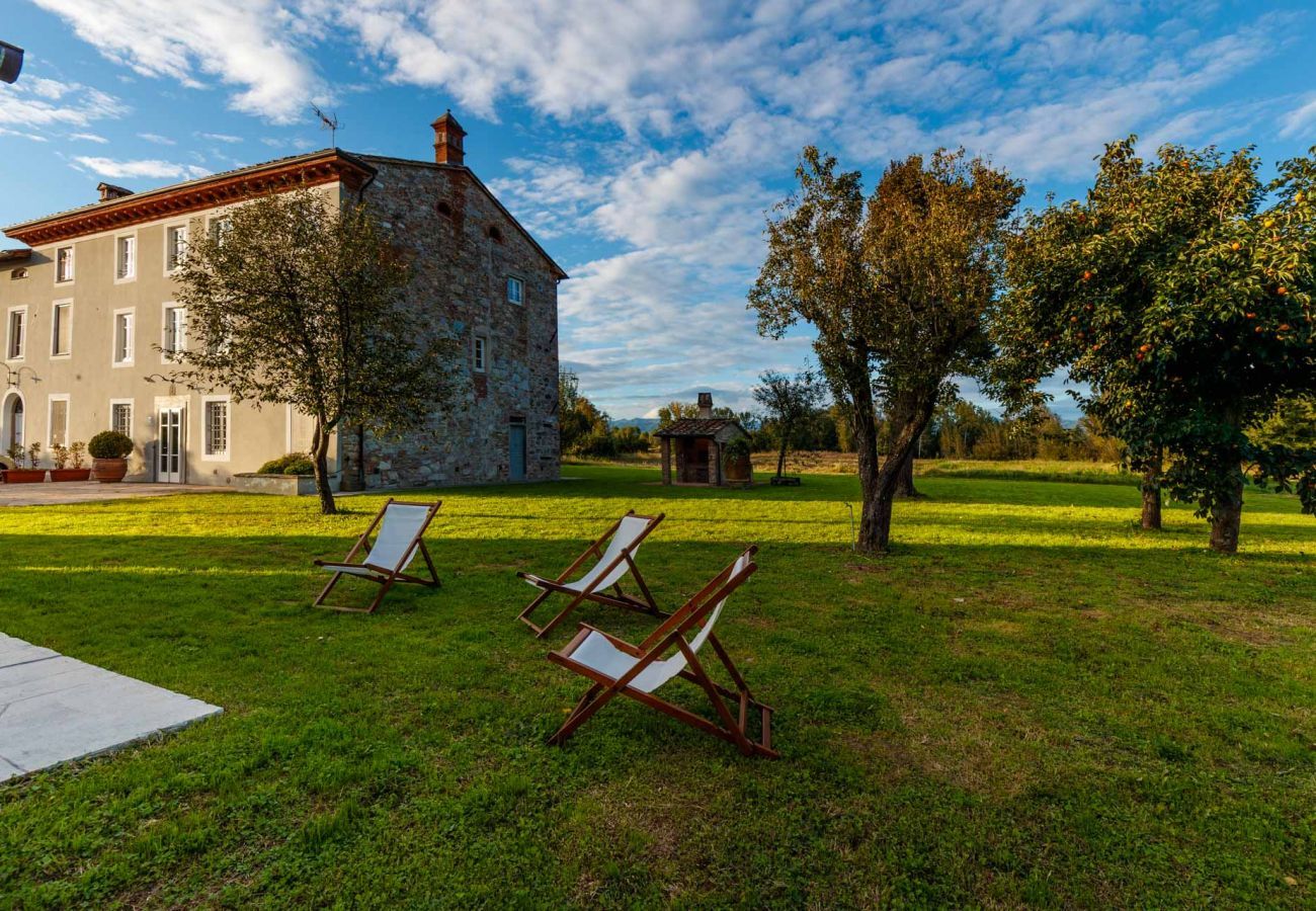 Villa à Capannori - Villa BRUNETTA, Discover your Modern but Traditional Villa in Lucca