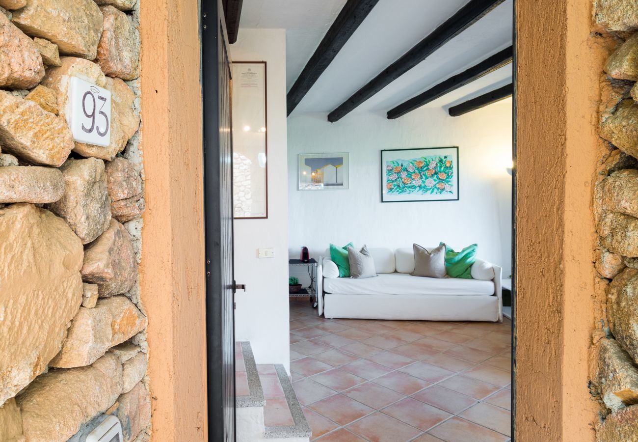 Appartement à Porto Rotondo - Casa 93 - vue imprenable sur la mer, piscine, court de tennis | KLODGE