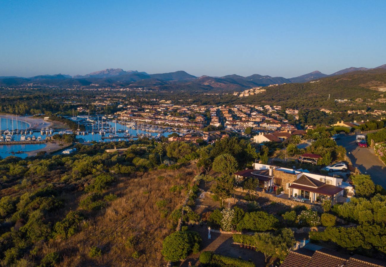 Villa à Ottiolu - VILLA LA BELLA, Luxury Seafront Villa with Panoramic Terrace in Porto Ottiolu, Sardinia