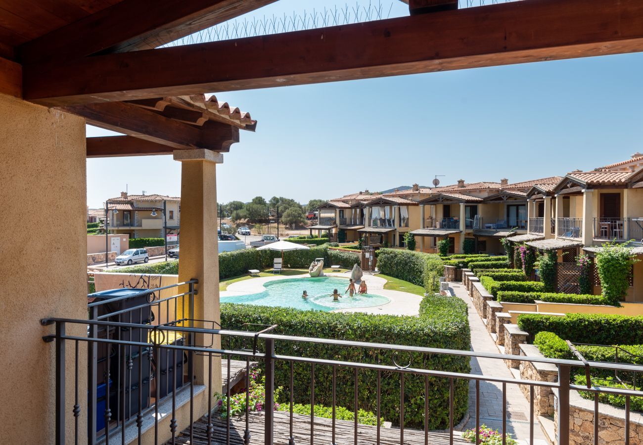 Appartement à Olbia - Myrsine Genny - maison confortable, vue piscine