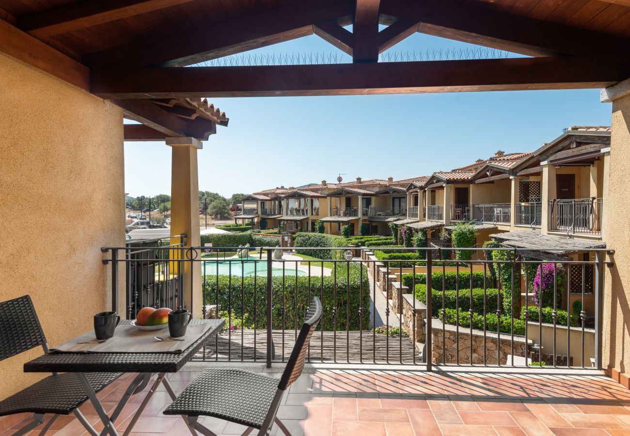 Appartement à Olbia - Myrsine Genny - maison confortable, vue piscine