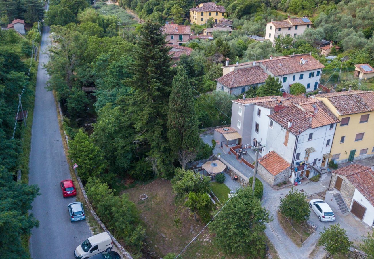 Villa à Vorno - RIO DELLE FATE, a Fairytale Home along the Stream in Vorno, Lucca