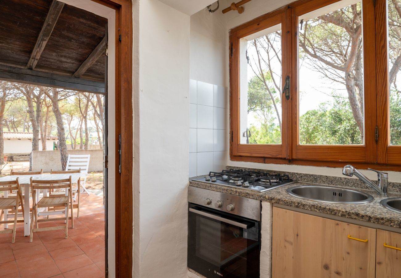 Villa Bay Pine - cuisine entièrement équipée dans villa en location à Pittulongu