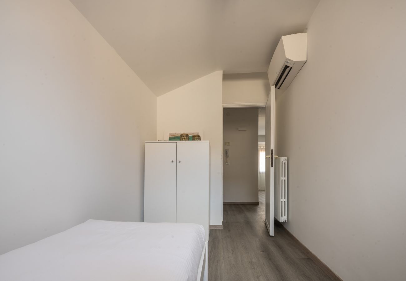 Appartement à Santa Croce - Bright Apartment on Venetian Roofs R&R