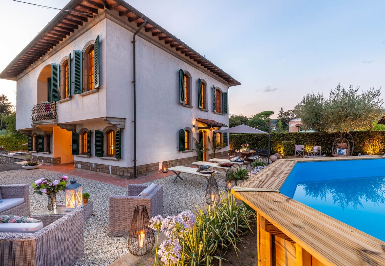 Villa à Monte San quirico - Villa Cesare, a Convenient 4 bedroom Villa with Pool close to Lucca Town