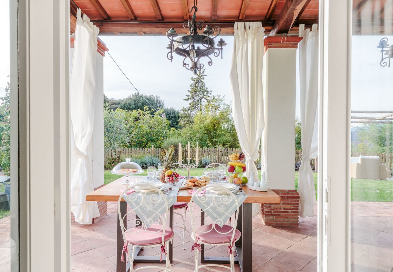 Villa à Chiatri - Rondini, Farmhouse with pool