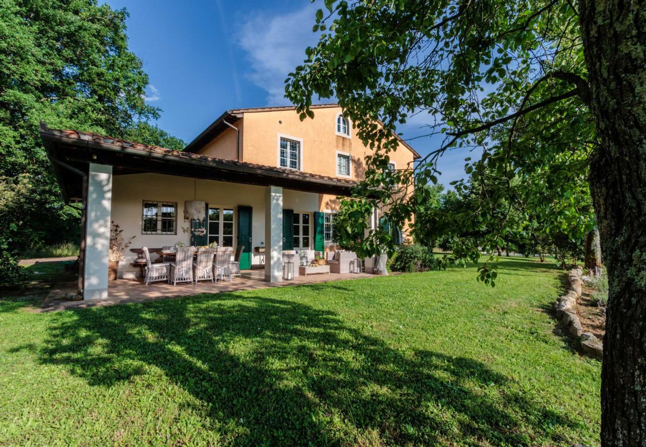 Villa à Orentano - Villa Drago, an authentic Farmhouse with Private Pool in Orentano