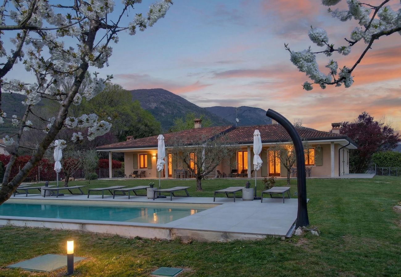 Villa à Costermano - VILLA IDA