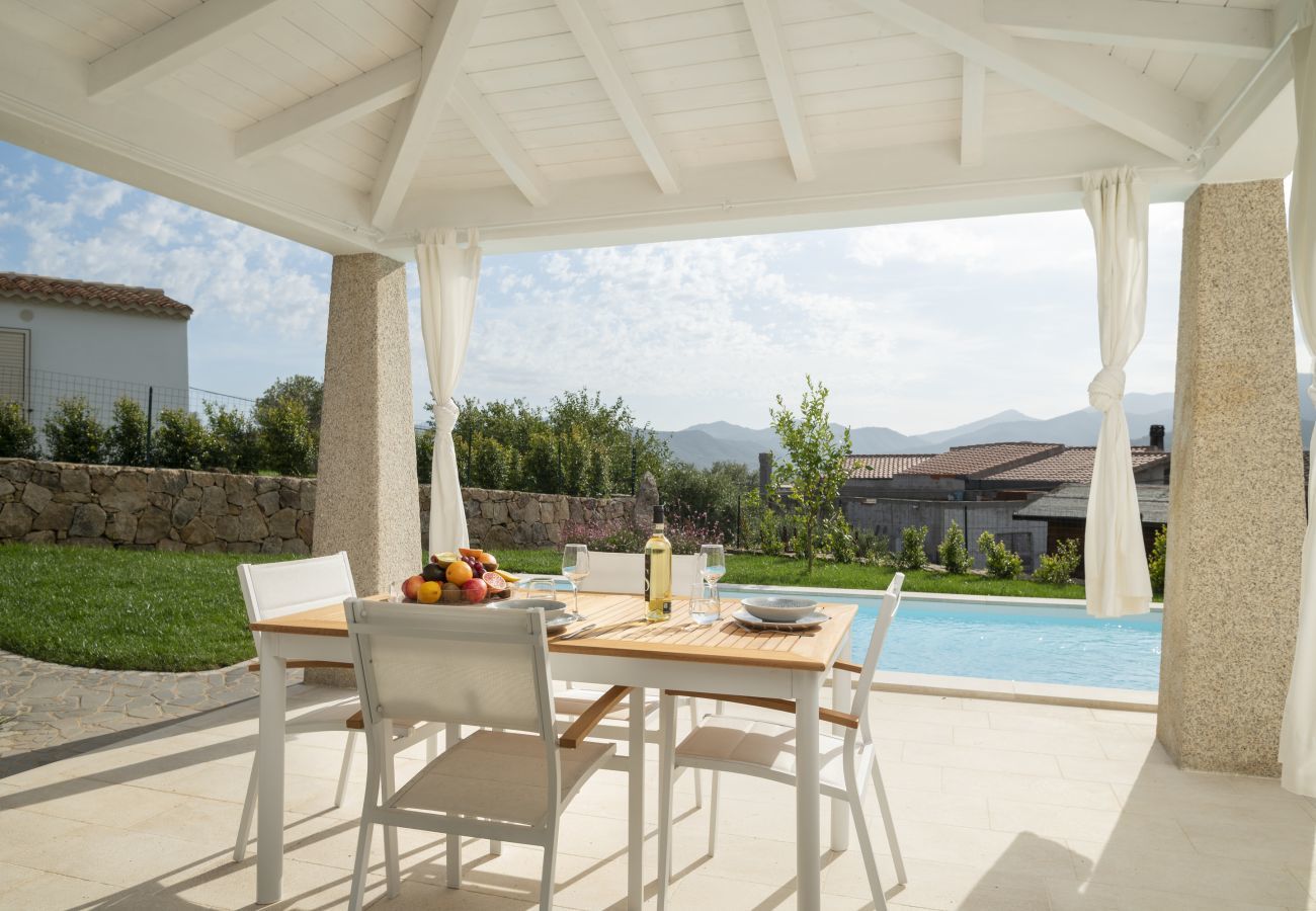 Bellevue 36C - villa en location avec vue panoramique sur la mer à Budoni