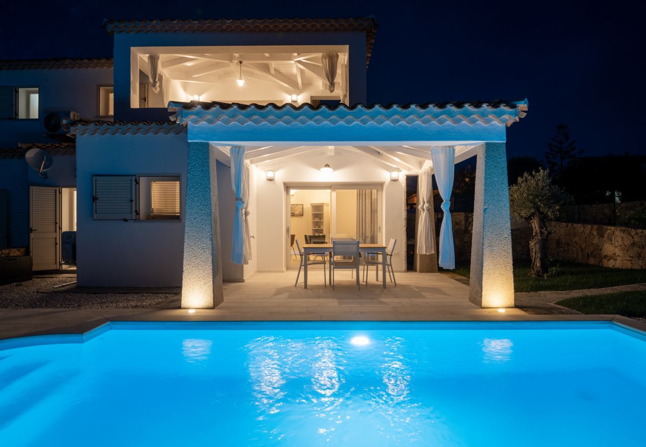 Bellevue 36C - location de villa avec piscine privée à Budoni