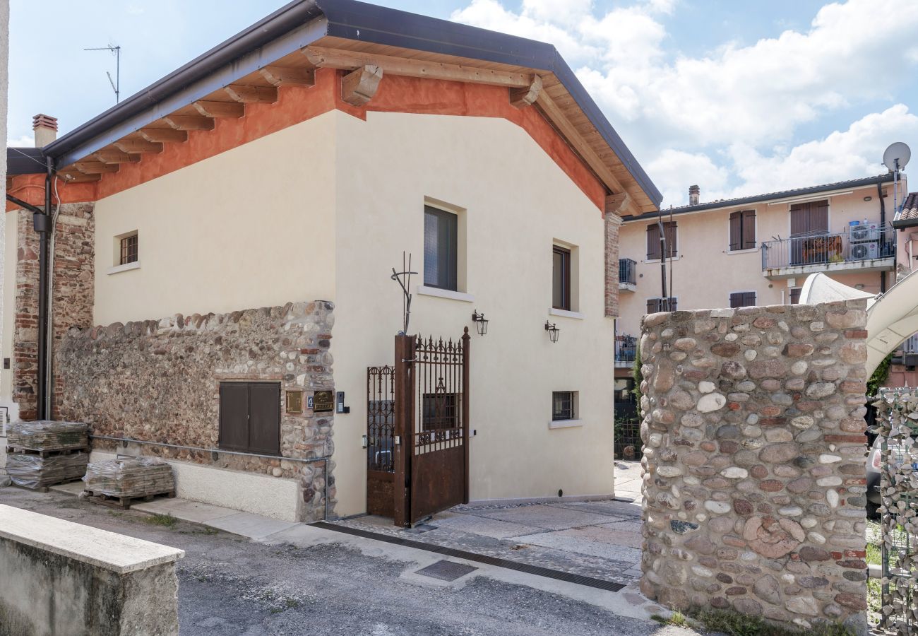 Studio à Castelnuovo del Garda - CORTE MONTELEONE APARTMENT