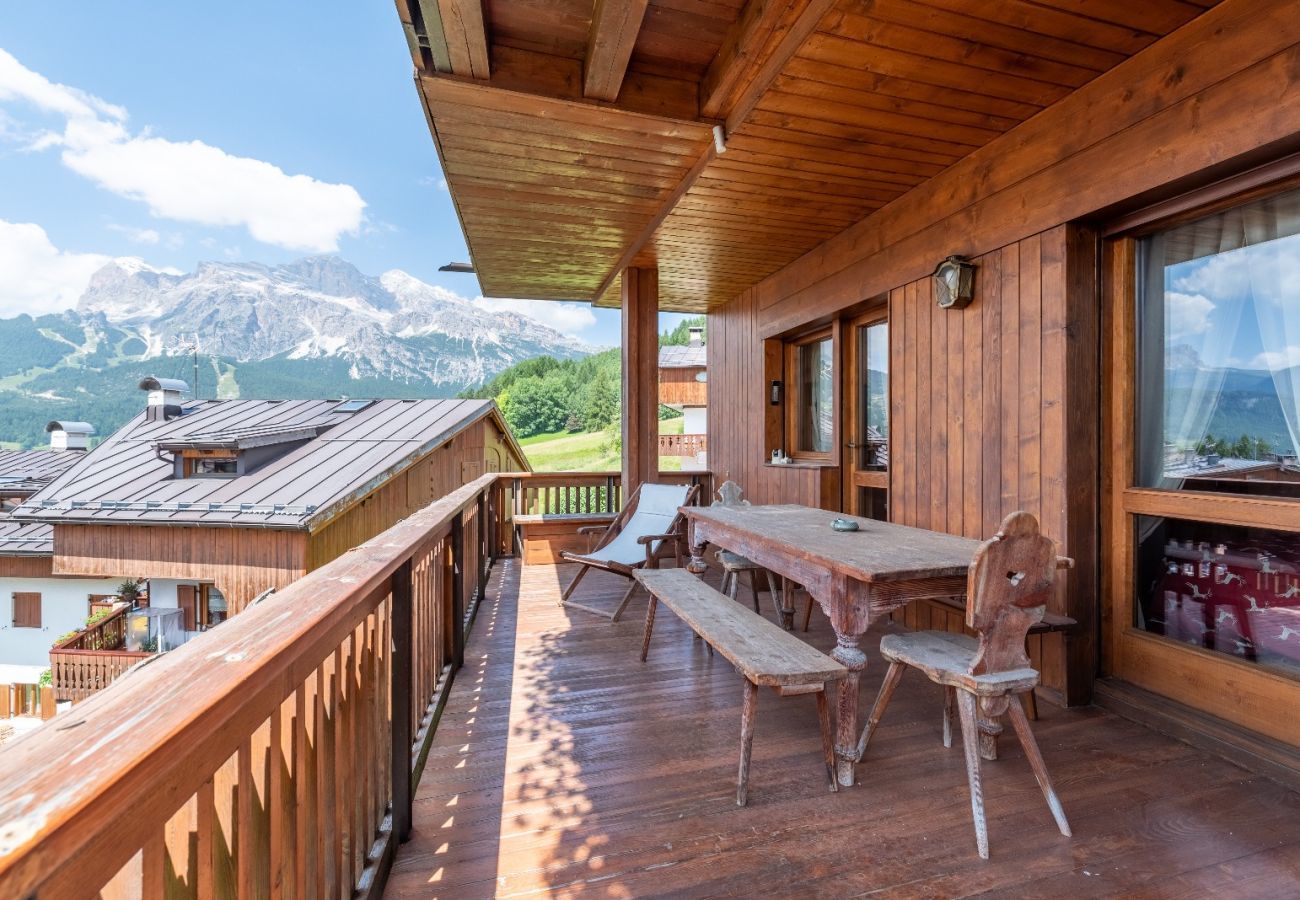 Appartement à Cortina d´Ampezzo - Tofane View Apartment with Terrace R&R