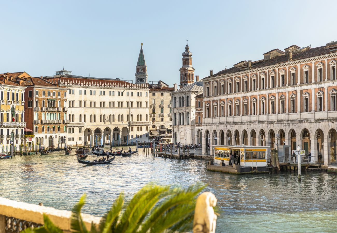 Appartement à Venise - Golden Treasure Apartment on the Grand Canal R&R