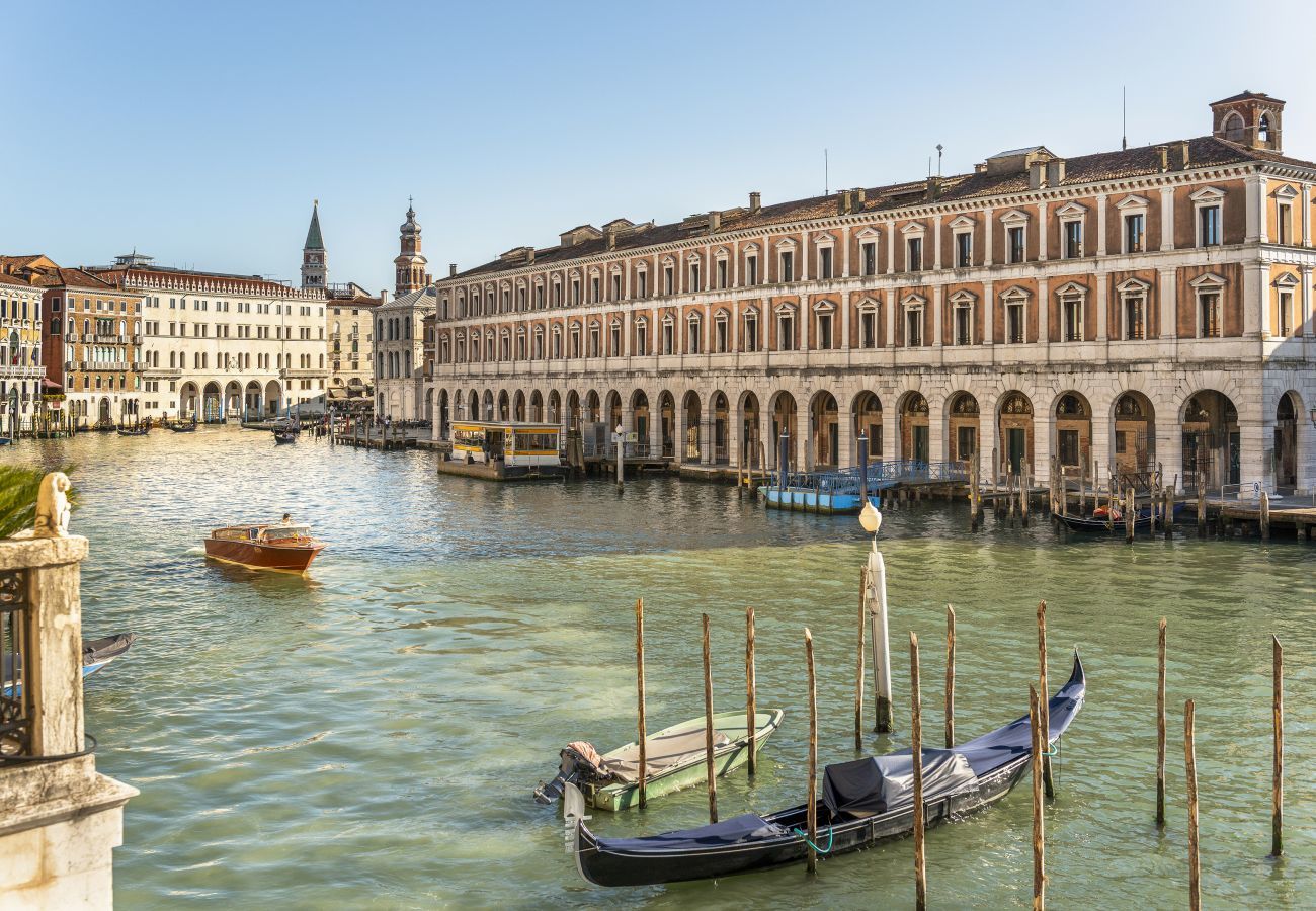 Appartement à Venise - Golden Treasure Apartment on the Grand Canal R&R