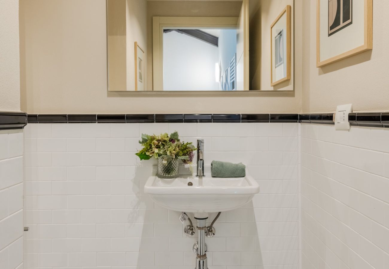 Appartement à Lucques - Verdi 1928, A Cozy Wallside Retreat