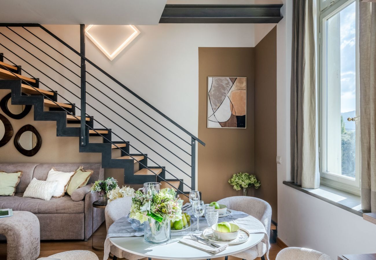 Appartement à Lucques - Verdi 1928, A Cozy Wallside Retreat