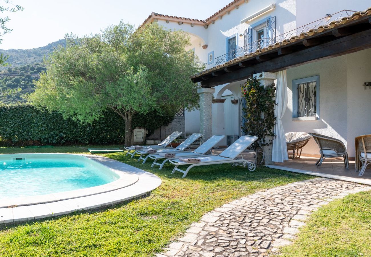 Villa à San Teodoro - Villa Luciva